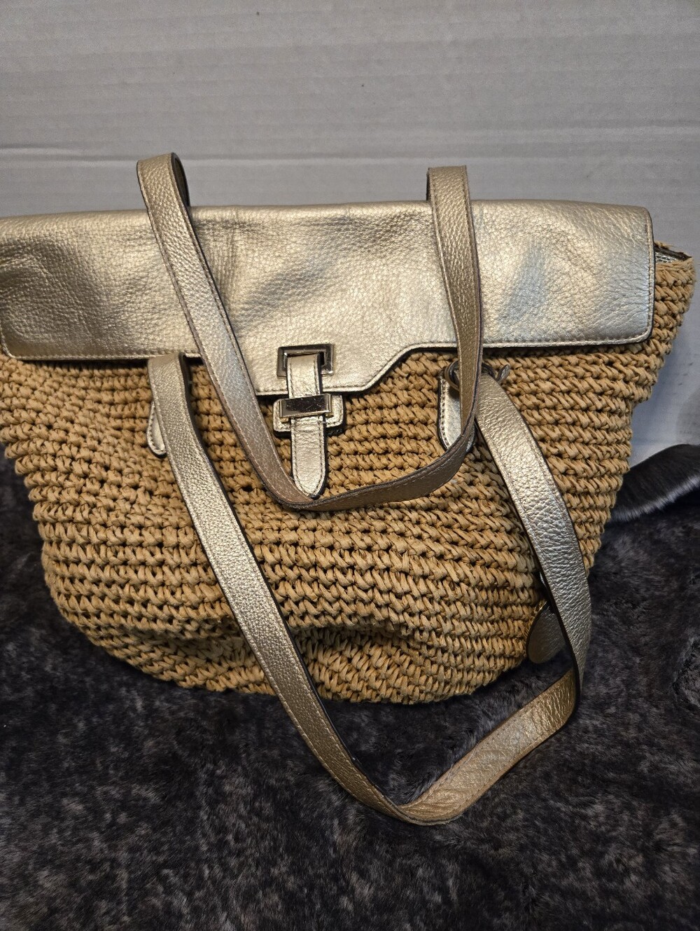 Michael Kors "GOLD" Trim Tan Straw Tote - Picture 10 of 16